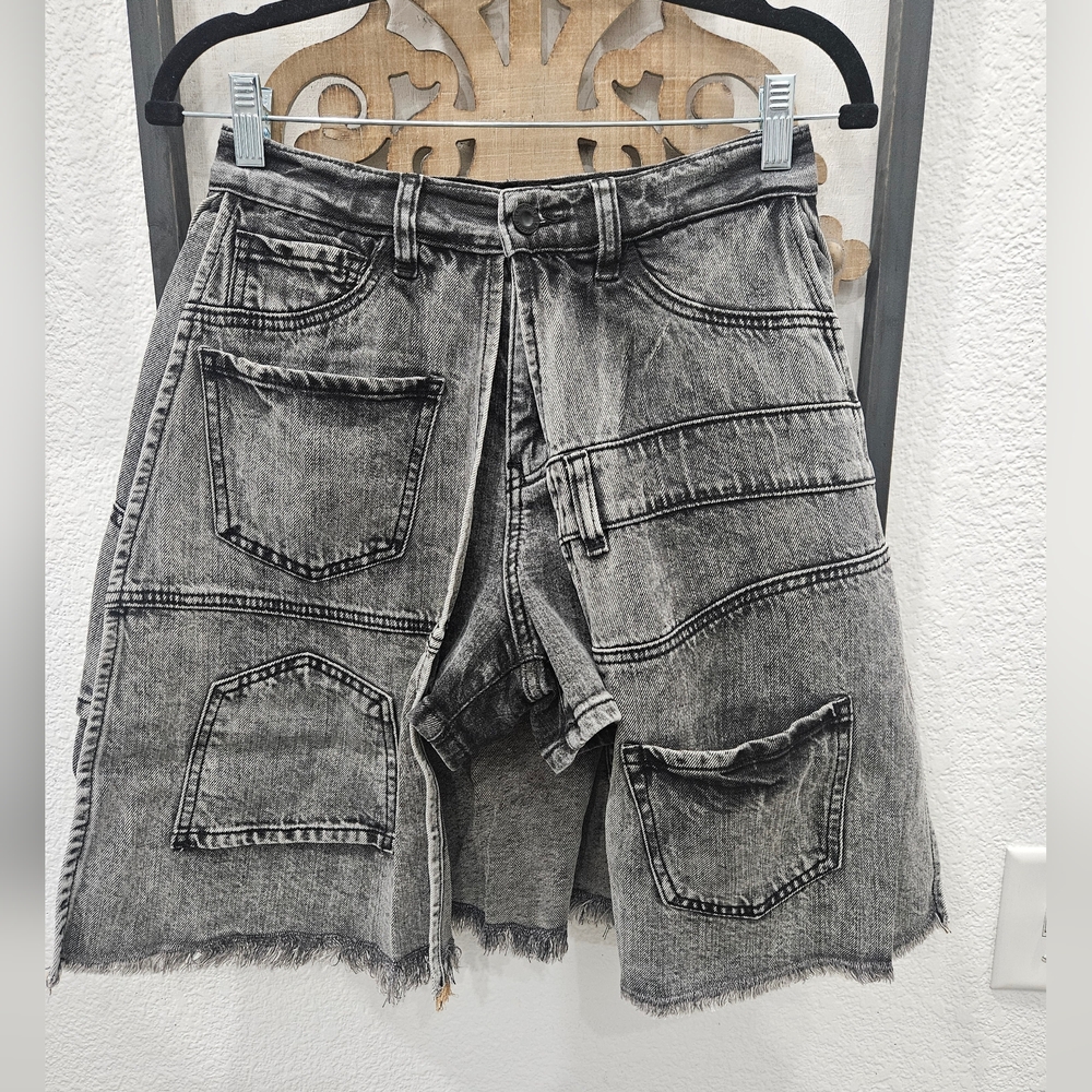 Boutique Layered Denim Shorts - Picture 2 of 10